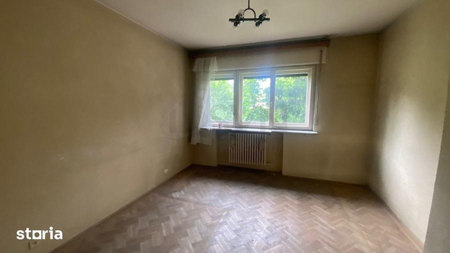 Apartament cu 3 camere decomandat în Domenii
