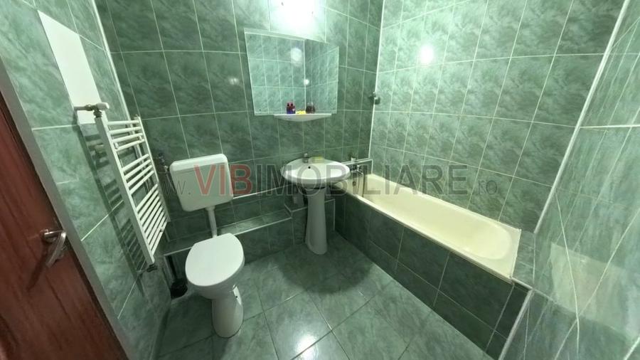 Apartament cu 2 camere decomandat în Tei