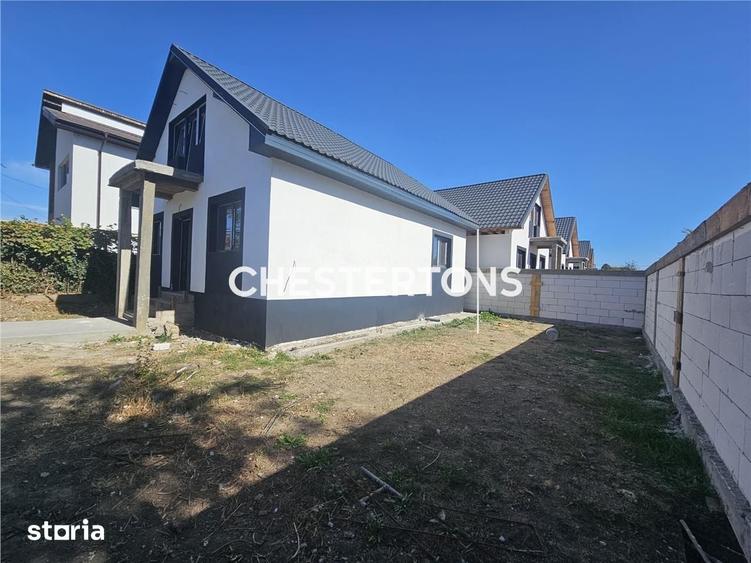 Casă cu 4 camere cu Teren 275 Mp în Lumina
