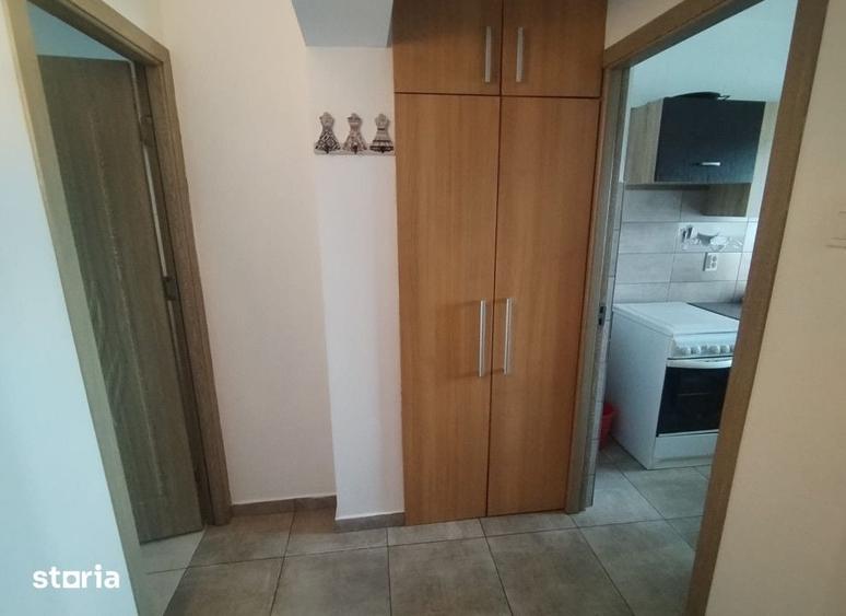 Garsonieră decomandată în Arcu