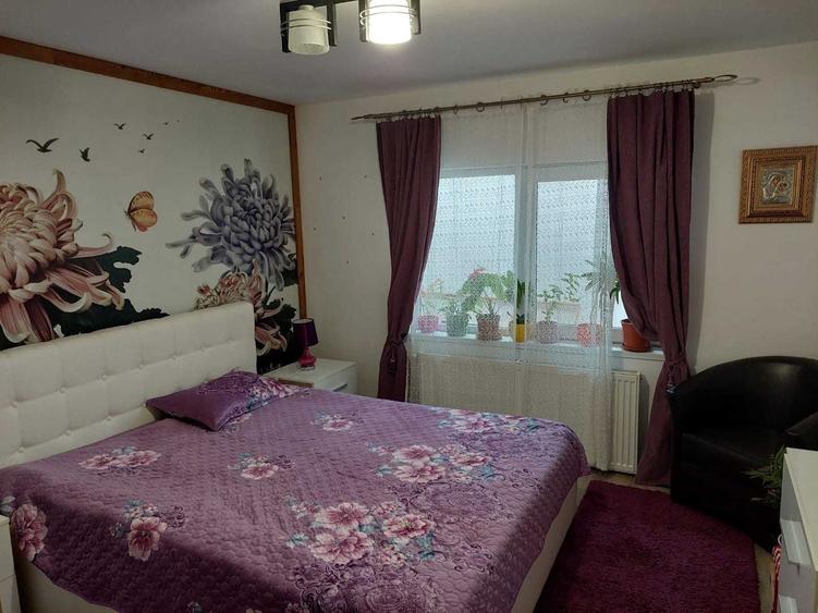 Casă cu 2 camere cu Teren 50 Mp în Prelungirea Ghencea