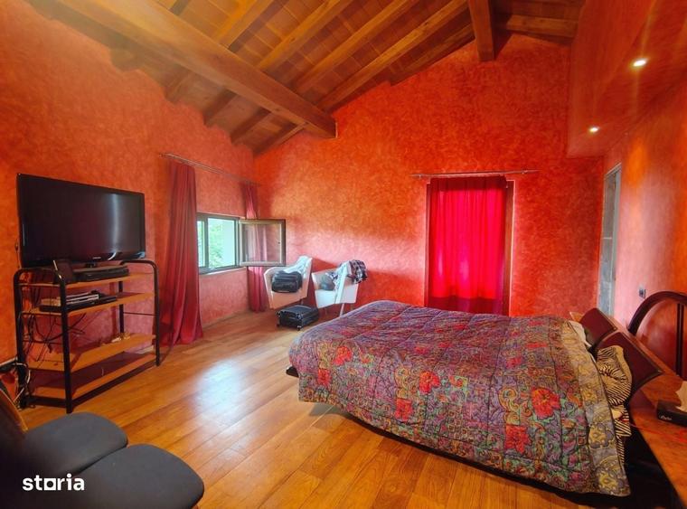 Casă cu 4 camere în Italieni