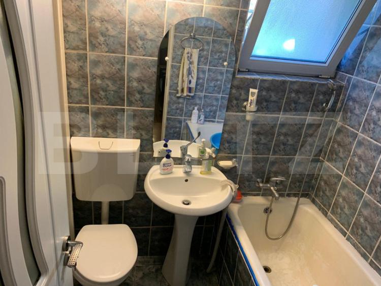 Apartament cu 2 camere semidecomandat în Cetate