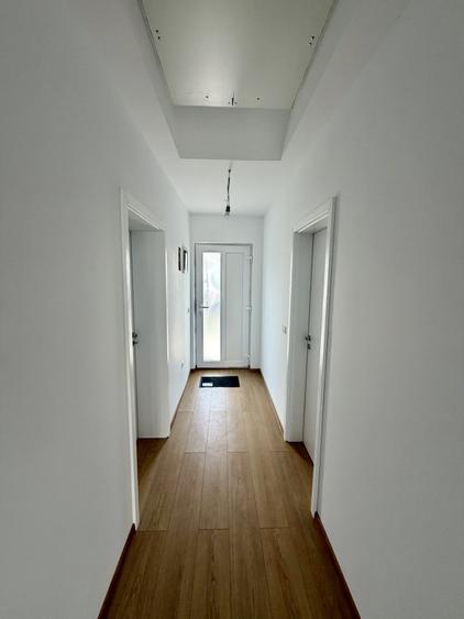 Duplex cu 3 camere cu Teren 300 Mp în Moșnița Nouă