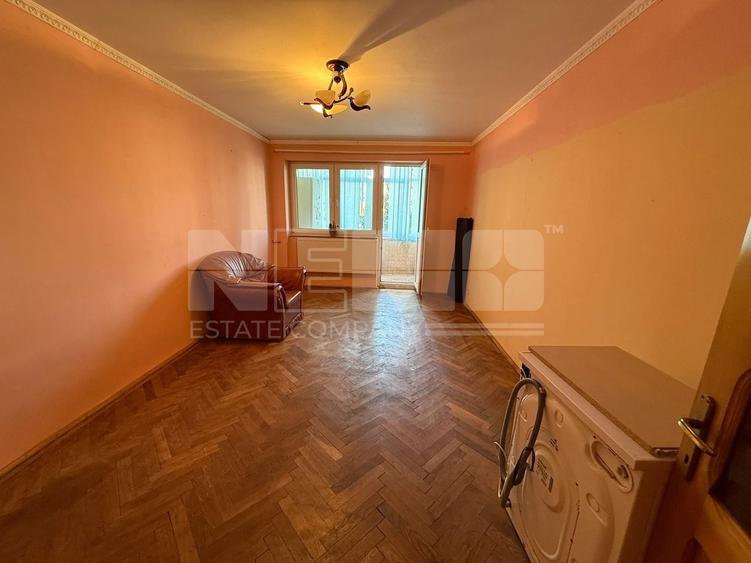 Apartament cu 4 camere circular în Central