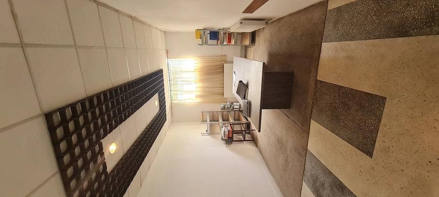 Spațiu comercial, de 3,000 mp, în Sântuhalm