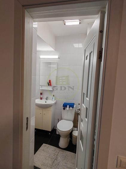 Apartament cu 3 camere decomandat, mobilat în Hipodrom 3