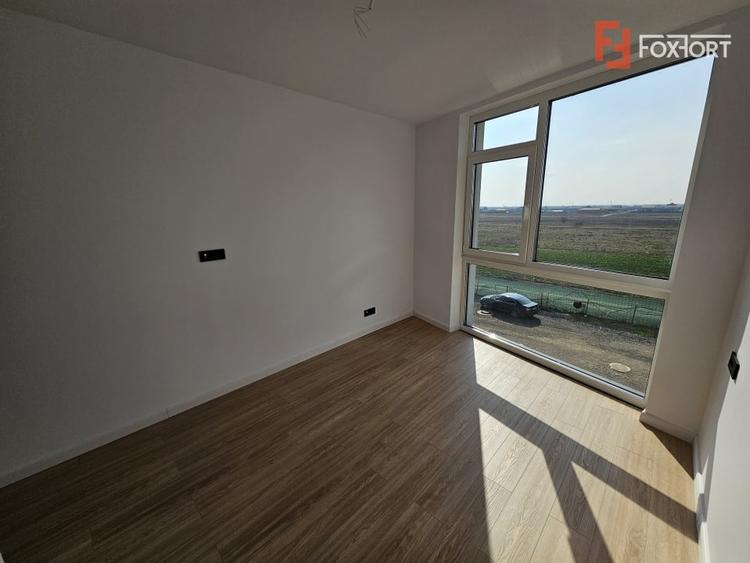 Apartament cu 3 camere în Torontalului