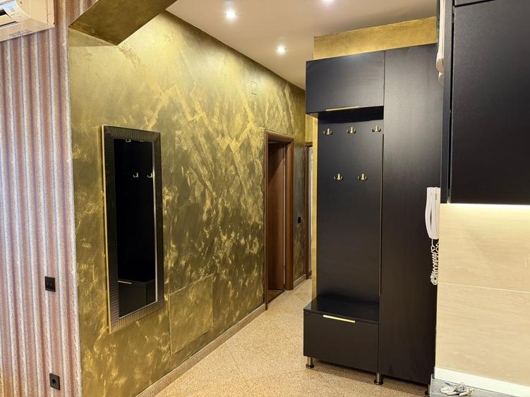 Apartament cu 3 camere decomandat, mobilat în Mărgeanului