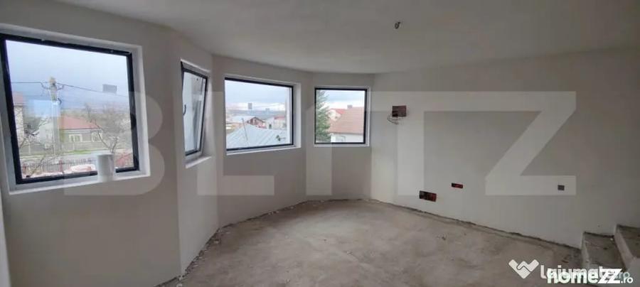 Casă cu 15 camere cu Teren 1000 Mp în Dumbrava