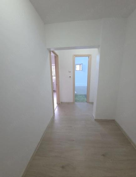 Garsonieră decomandată în Exterior Vest