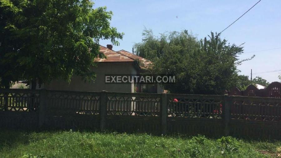 Casă individuală cu 2 camere în Perișoru