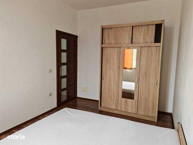 Apartament cu 3 camere decomandat în Lugojului
