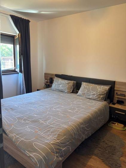 Apartament cu 3 camere decomandat, mobilat în Moșnița Nouă