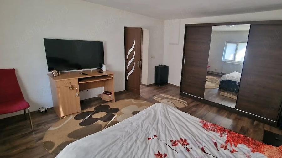 Casă cu 3 camere cu Teren 540 Mp în Central