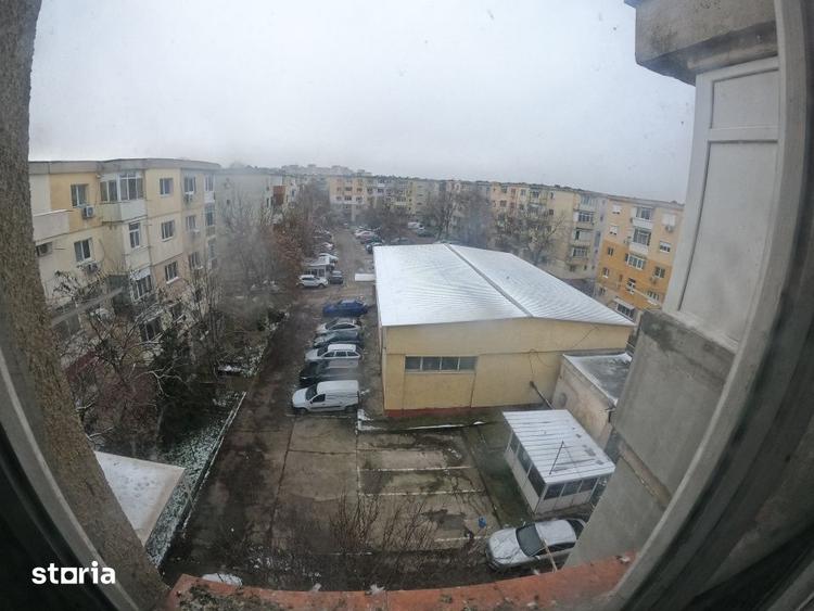 Oportunitate de Investitie: Apartament cu Doua Camere decomandat - 13