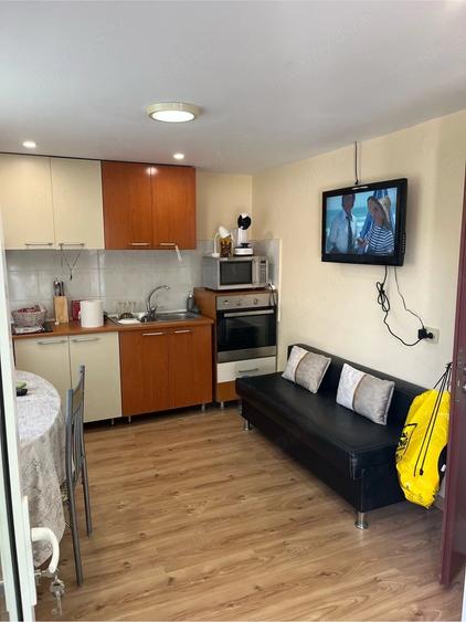 Casă cu 6 camere cu Teren 1000 Mp în Țuglui