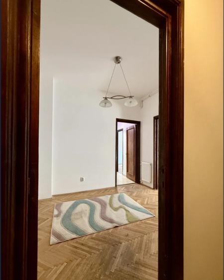 Apartament cu 2 camere semidecomandat în Ultracentral
