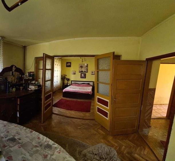 Casă individuală cu 5 camere cu Teren 430 Mp în Ultracentral