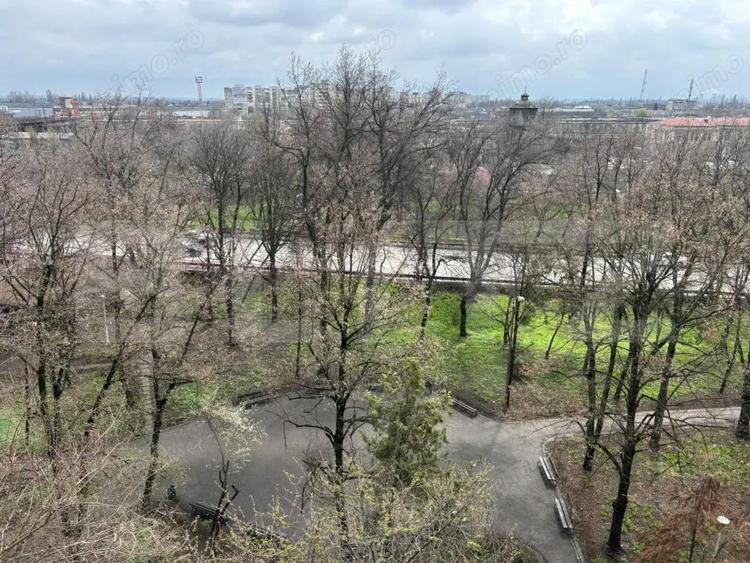 Apartament cu 2 camere semidecomandat în Sud