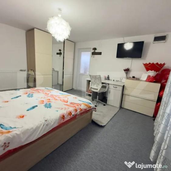 Casă cu 9 camere cu Teren 1860 Mp în Central