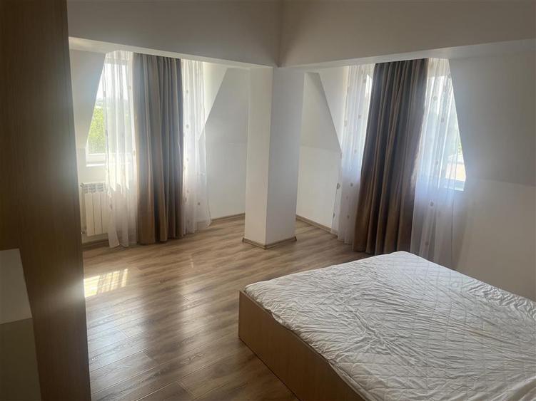 Apartament cu 4 camere decomandat, mobilat în Fundeni