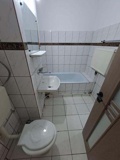 Garsonieră decomandată în Cug