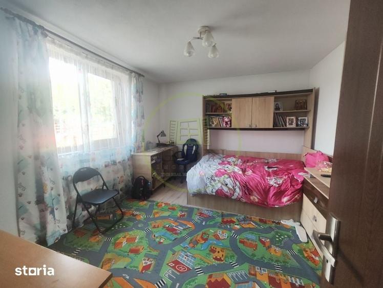 Casă cu 5 camere cu Teren 481 Mp în Malu Mare