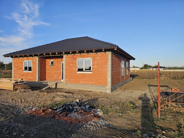 Casă cu 3 camere în Ambud
