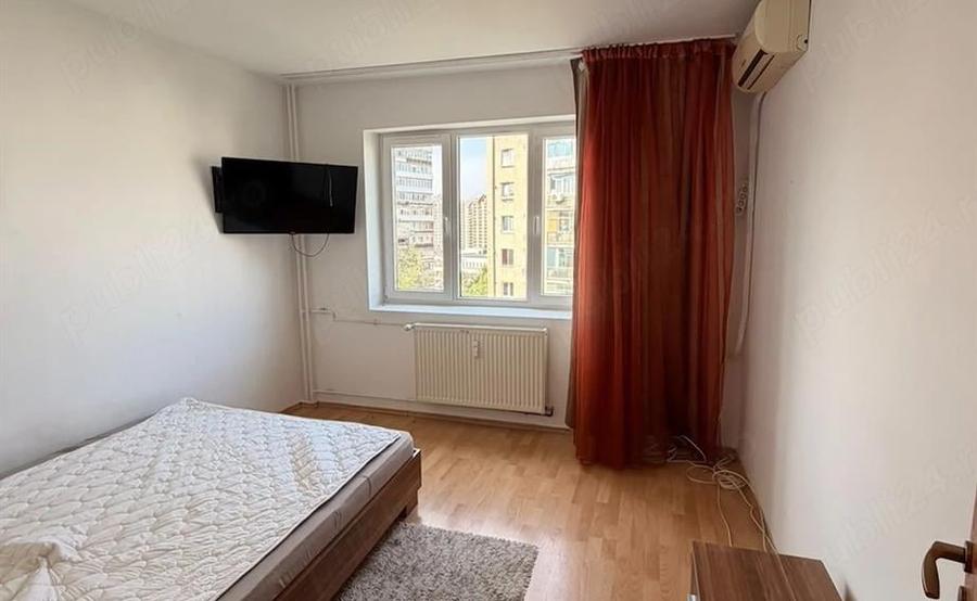 Apartament cu 3 camere decomandat în Dristor