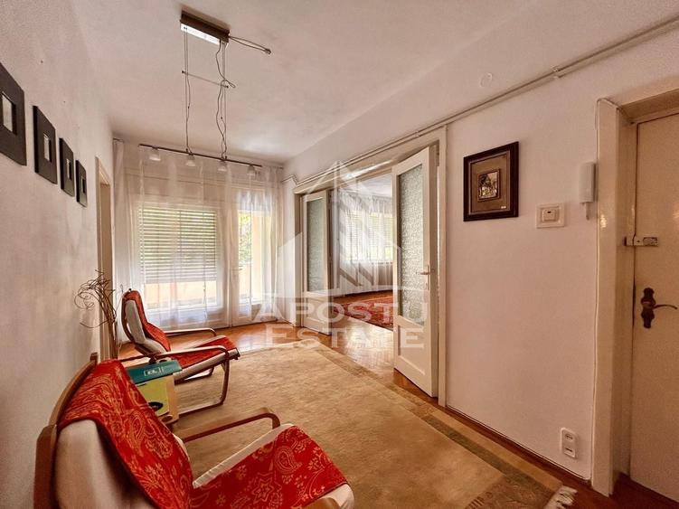 Apartament cu 2 camere decomandat, mobilat în Medicină