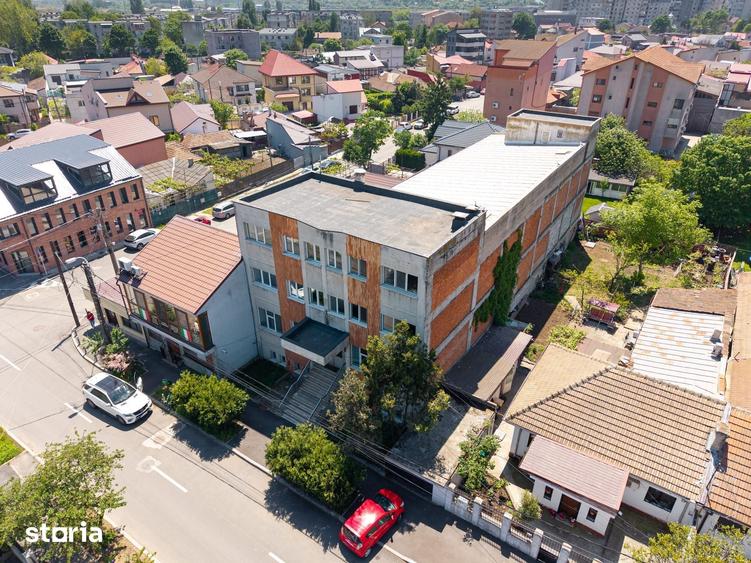 Spațiu comercial, de 1,452 mp, în Central