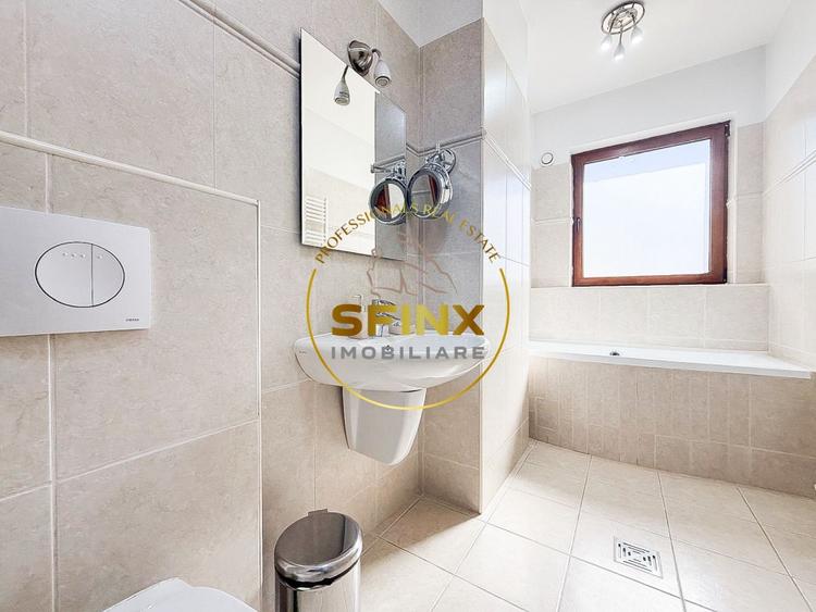 Duplex cu 7 camere cu Canalizare în Parcul Circului