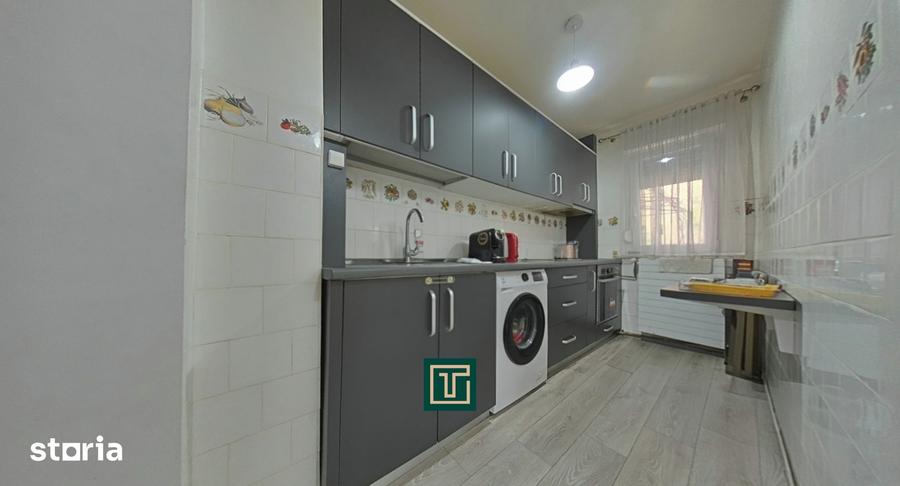 Apartament cu 3 camere decomandat, mobilat în Aurel Vlaicu