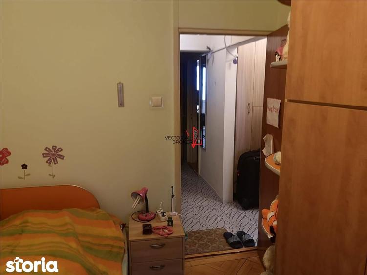 Apartament cu 3 camere decomandat, mobilat în Basarab