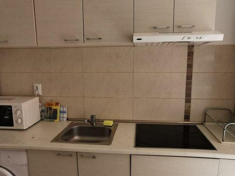 Garsonieră decomandată în Central
