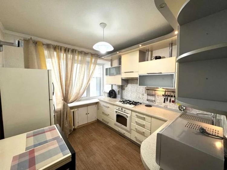 Apartament cu 2 camere decomandat în Cantemir