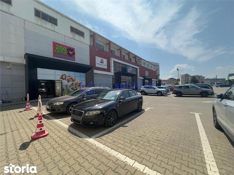 Spațiu comercial, de 302 mp, în Canta