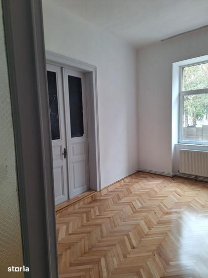 Apartament cu 3 camere decomandat în Gheorgheni — fotografia 1
