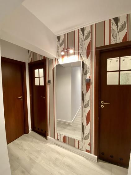 Apartament cu 4 camere semidecomandat, mobilat în Drumul Taberei
