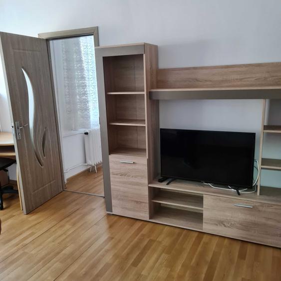 Apartament cu 2 camere nedecomandat în Central