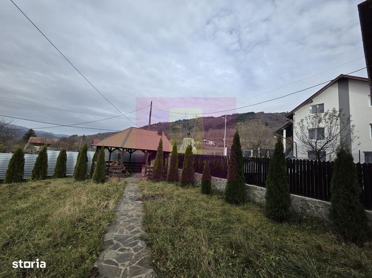 Casă cu 4 camere în Valea Doftanei