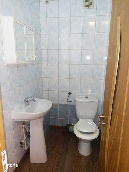 Apartament cu 3 camere decomandat în Berceni