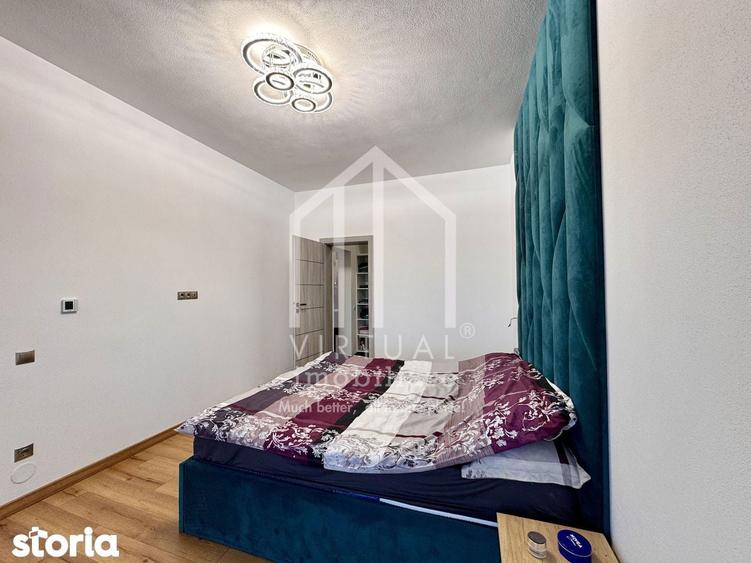 Casă cu 5 camere cu Teren 648 Mp în Roșia