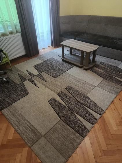 Apartament cu 4 camere decomandat în 6 Vânători