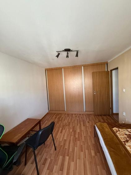 Apartament cu 4 camere decomandat în Gării