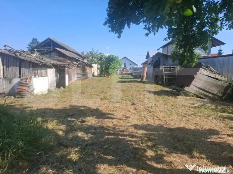 Casă cu 2 camere cu Teren 5000 Mp în Mogoșani