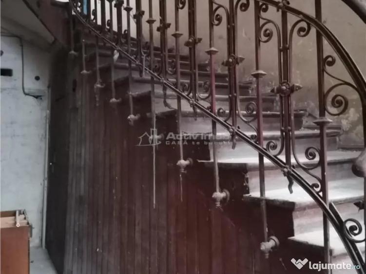 Spațiu comercial, de 47 mp, în Universitate