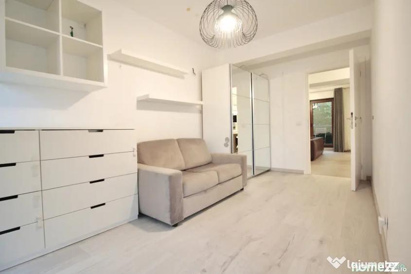 Apartament cu 4 camere semidecomandat în Grădina Icoanei