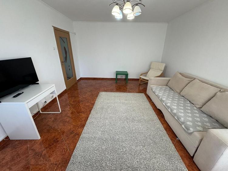Apartament cu 3 camere în Brâncoveanu